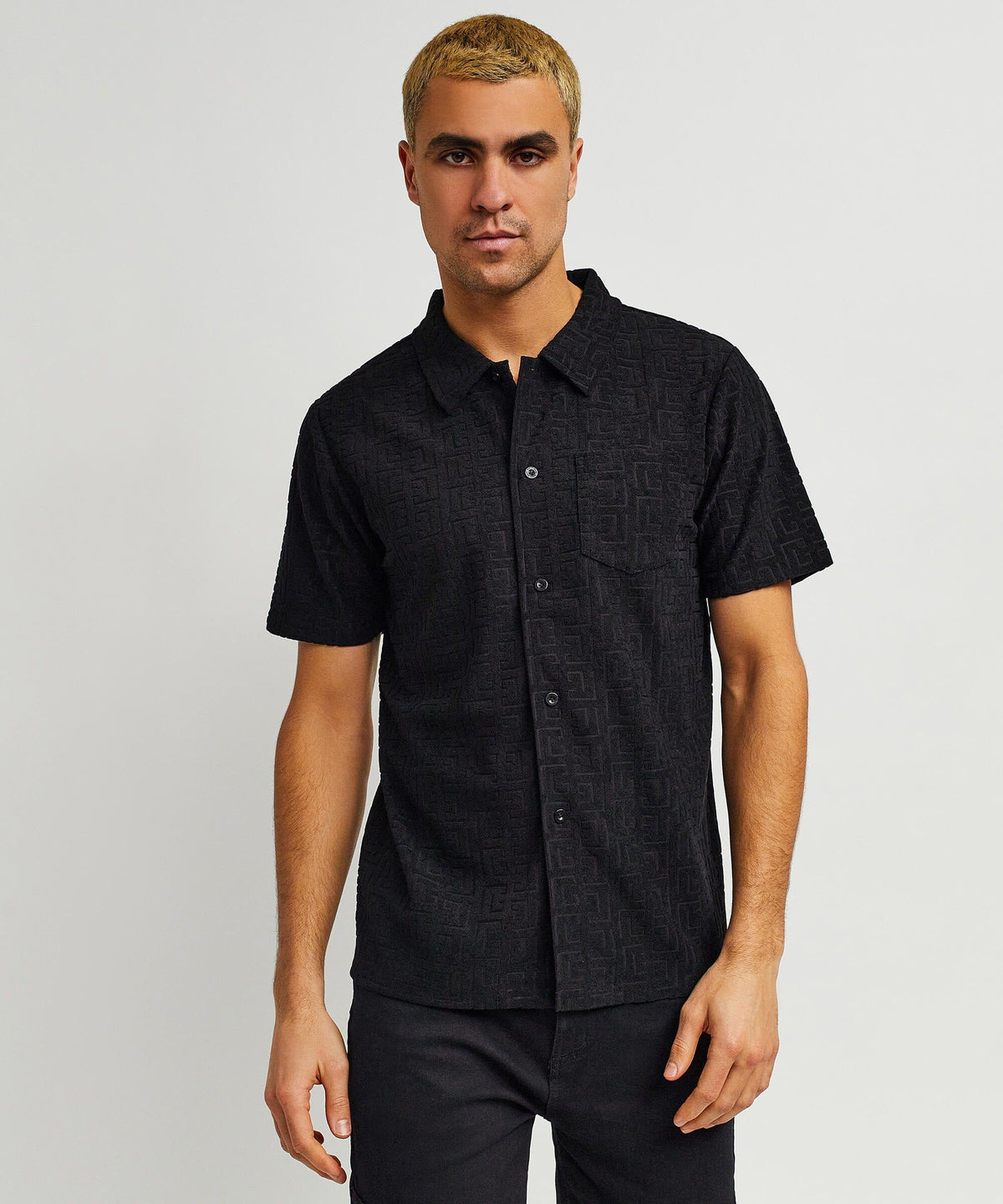 Reason Clothing Hot Sale Geometric Viscose Button-Down Short Sleeve Shirt - Black