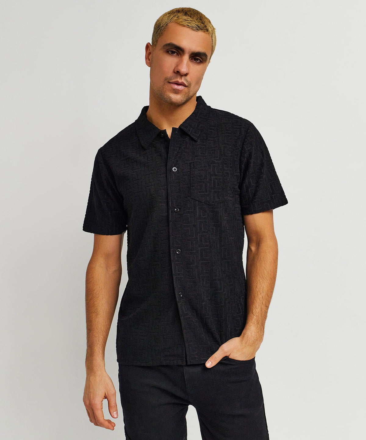 Reason Clothing Hot Sale Geometric Viscose Button-Down Short Sleeve Shirt - Black